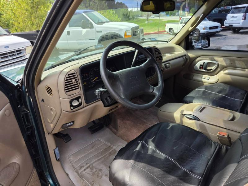 Chevrolet Tahoe 4-Door 4WD 1996