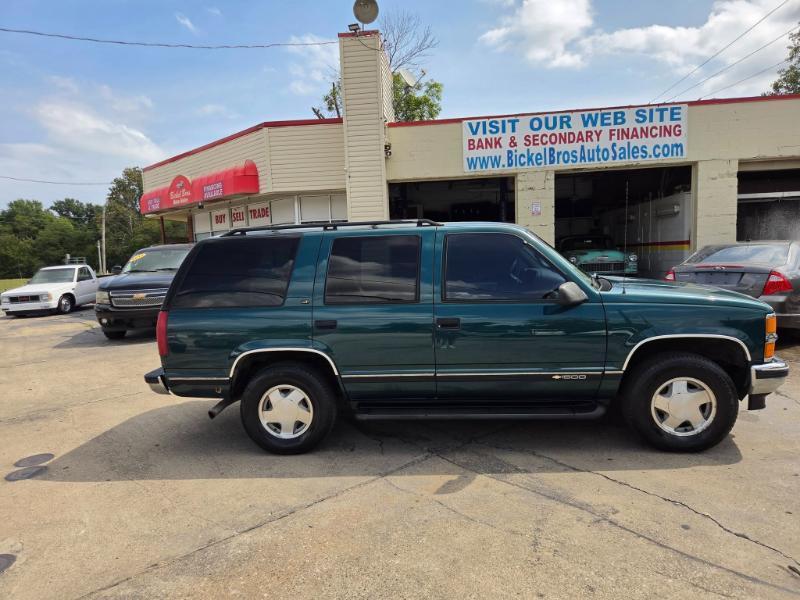 Chevrolet Tahoe 4-Door 4WD 1996