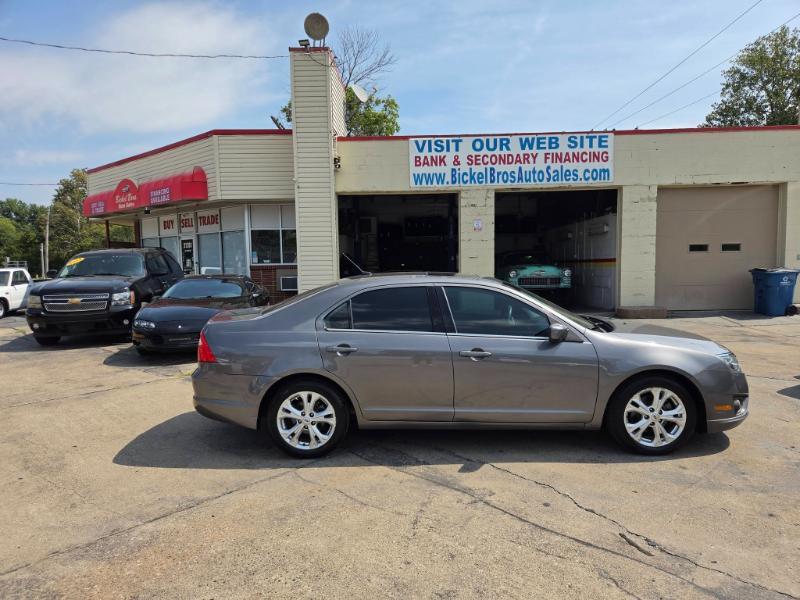 Ford Fusion SE 2012
