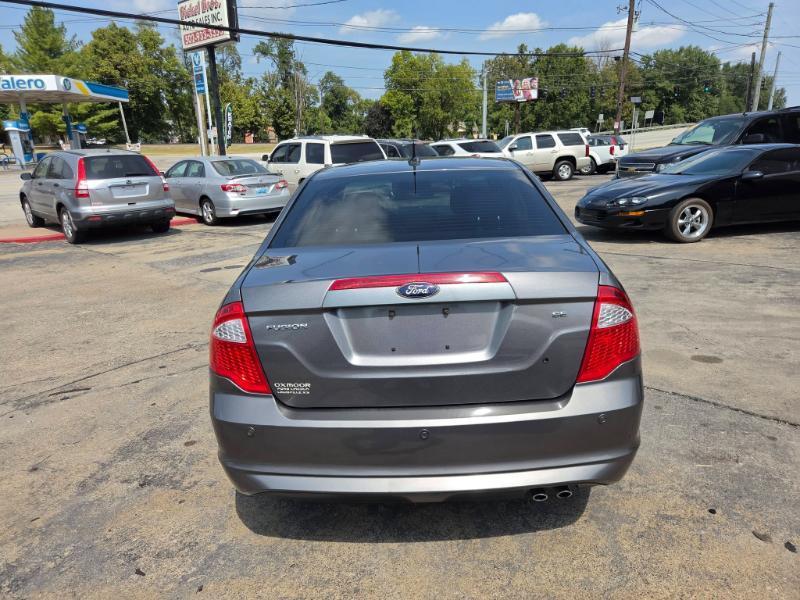 Ford Fusion SE 2012