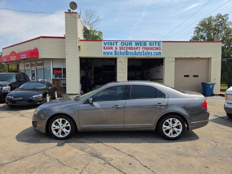 Ford Fusion SE 2012