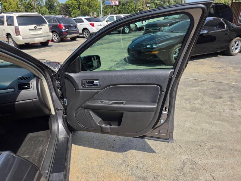 Ford Fusion SE 2012