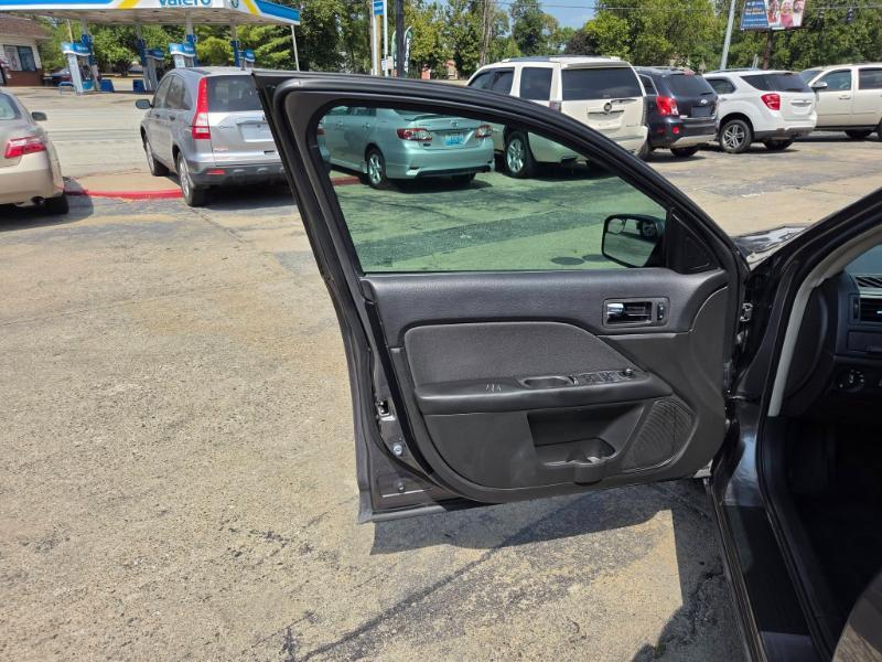 Ford Fusion SE 2012