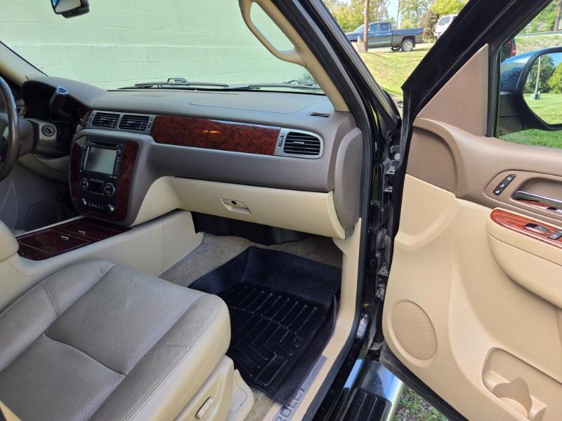 Chevrolet Tahoe LTZ 2WD 2013