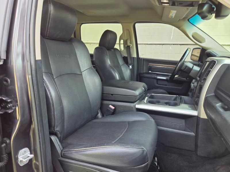 RAM 1500 Laramie Crew Cab SWB 4WD 2017