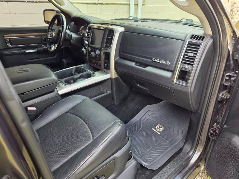 RAM 1500 Laramie Crew Cab SWB 4WD 2017