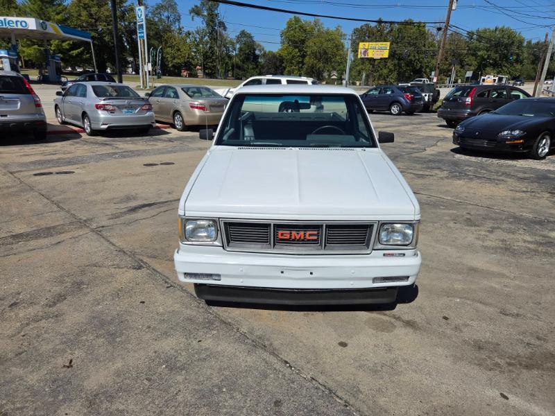 GMC S15 Pickup Special Reg. Cab Short Bed 2WD 1989