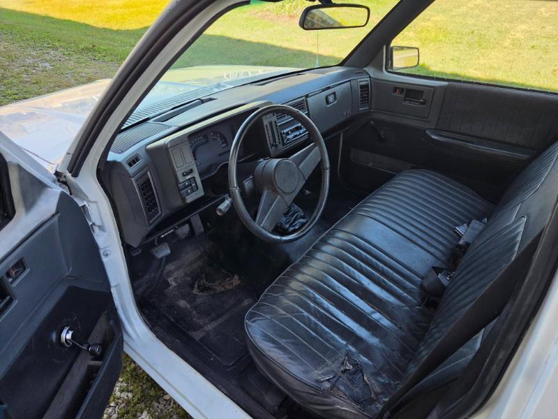 GMC S15 Pickup Special Reg. Cab Short Bed 2WD 1989