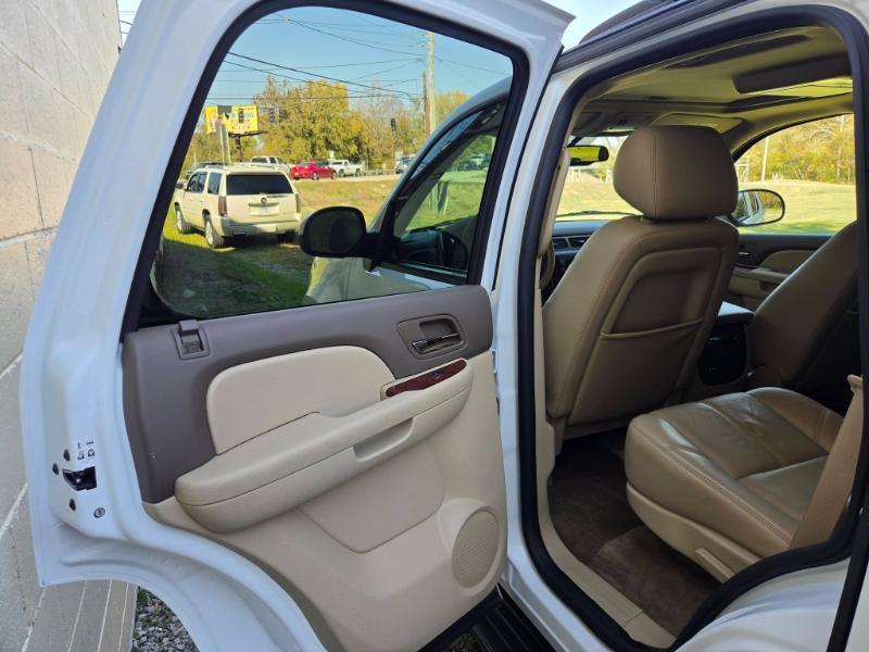 Chevrolet Tahoe LT 4WD 2011