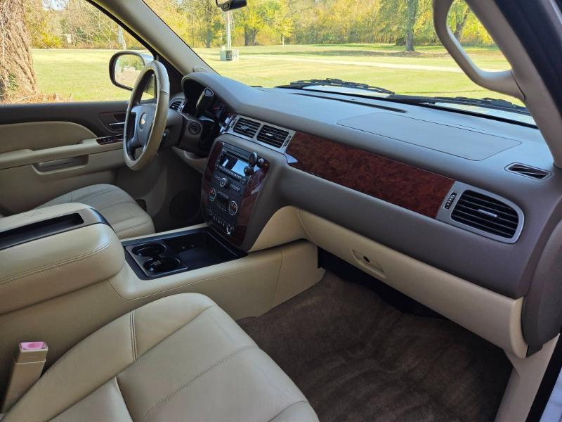 Chevrolet Tahoe LT 4WD 2011