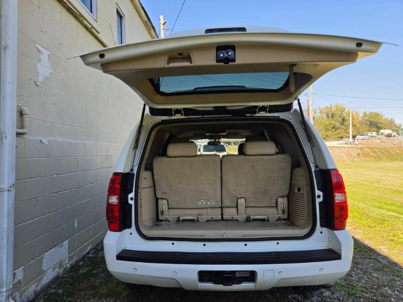 Chevrolet Tahoe LT 4WD 2011