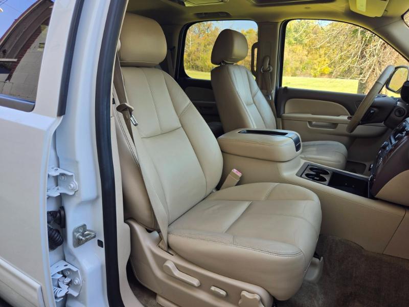 Chevrolet Tahoe LT 4WD 2011