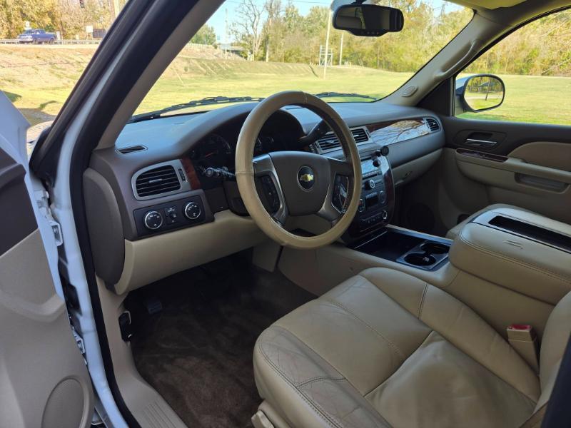 Chevrolet Tahoe LT 4WD 2011