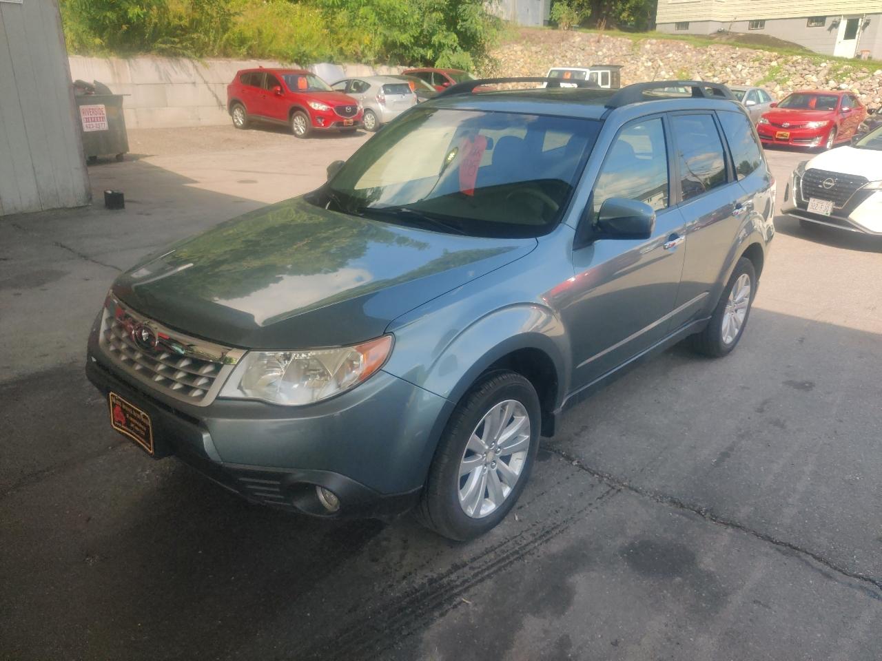 Subaru Forester 2.5X Premium 2012