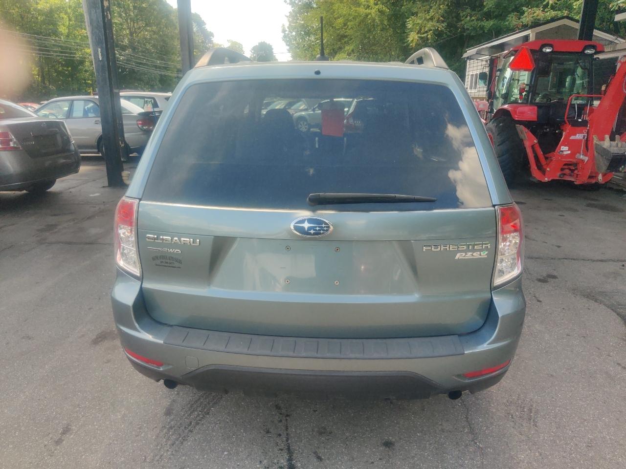 Subaru Forester 2.5X Premium 2012