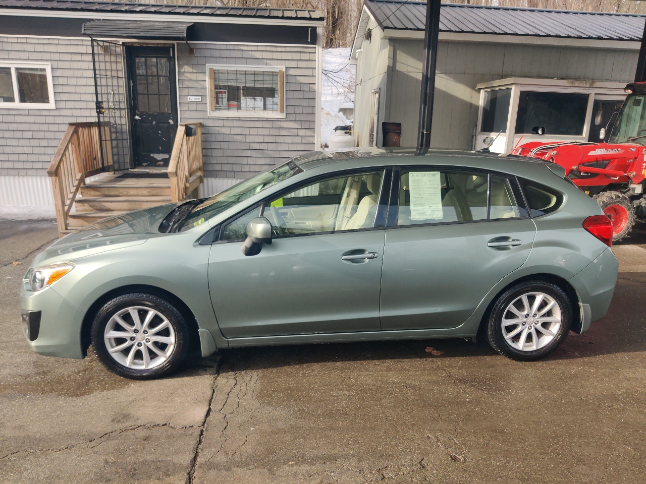 Subaru Impreza 2.0i Premium 5-Door w/All Weather Package 2014