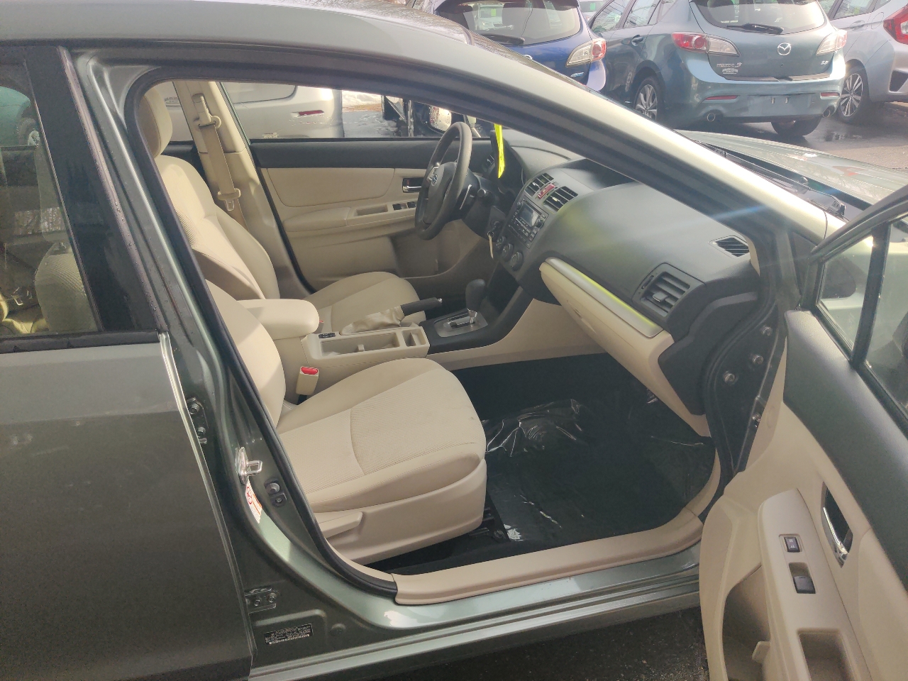 Subaru Impreza 2.0i Premium 5-Door w/All Weather Package 2014