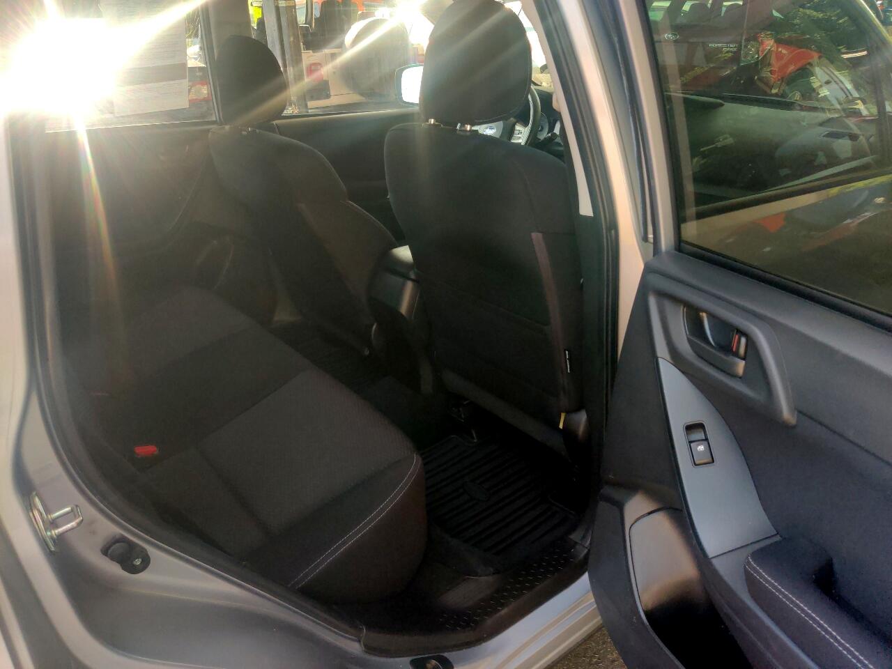 2015 Subaru Forester 2.5i Premium photo 13