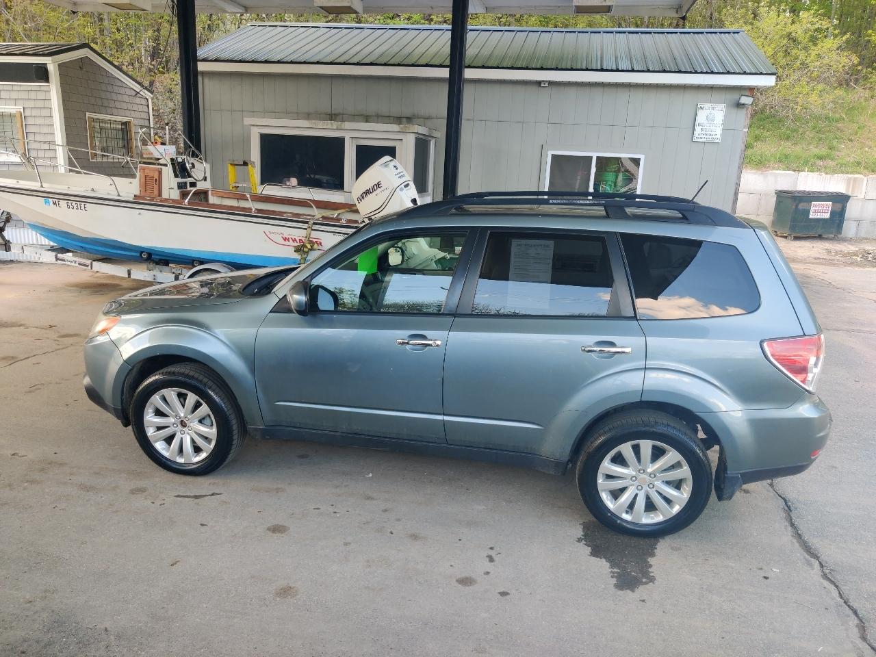 Subaru Forester 2.5X Premium 2012