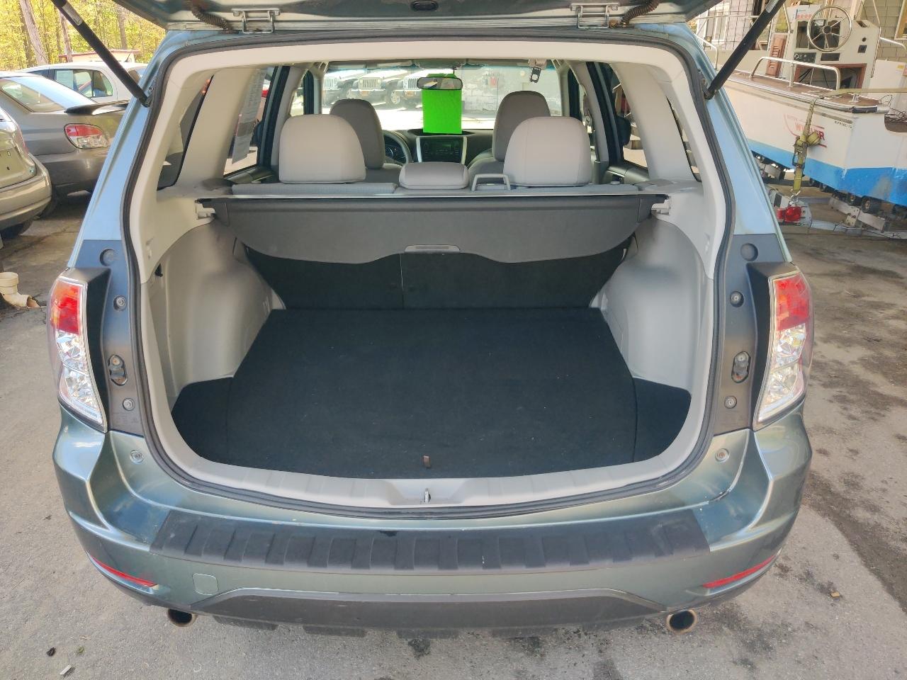 Subaru Forester 2.5X Premium 2012