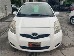 2011 Toyota Yaris 