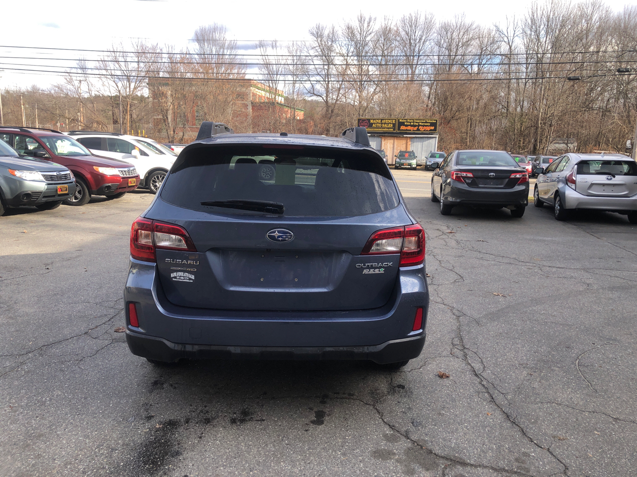 2015 Subaru Outback 2.5i Premium photo 4