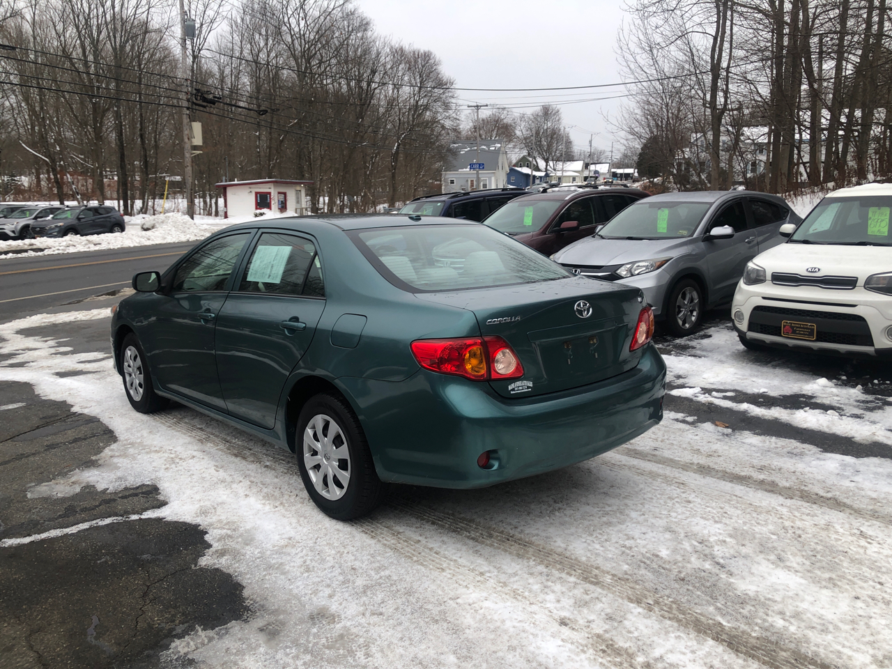 2009 Toyota Corolla LE photo 3