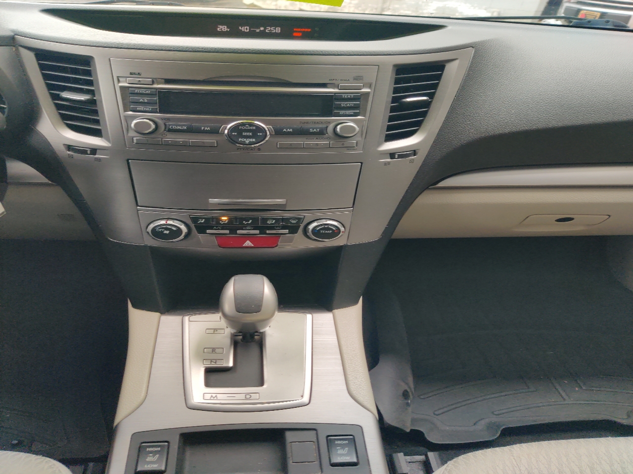 Subaru Outback 2.5i Premium 2010