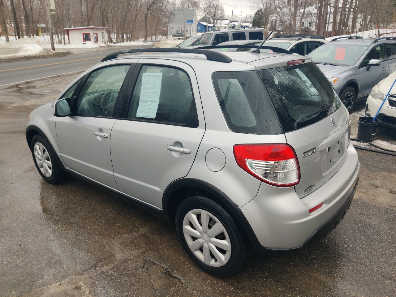Suzuki SX4 Crossover Base AWD 2011