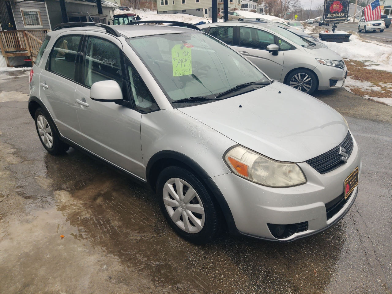 Suzuki SX4 Crossover Base AWD 2011