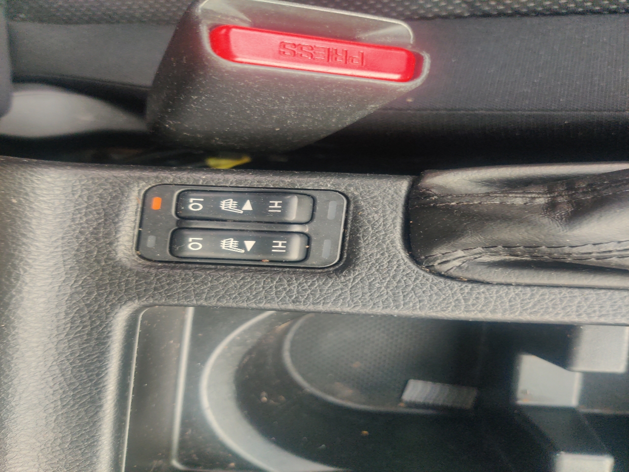 Subaru Impreza 2.0i Premium 4-Door w/All Weather Package 2014