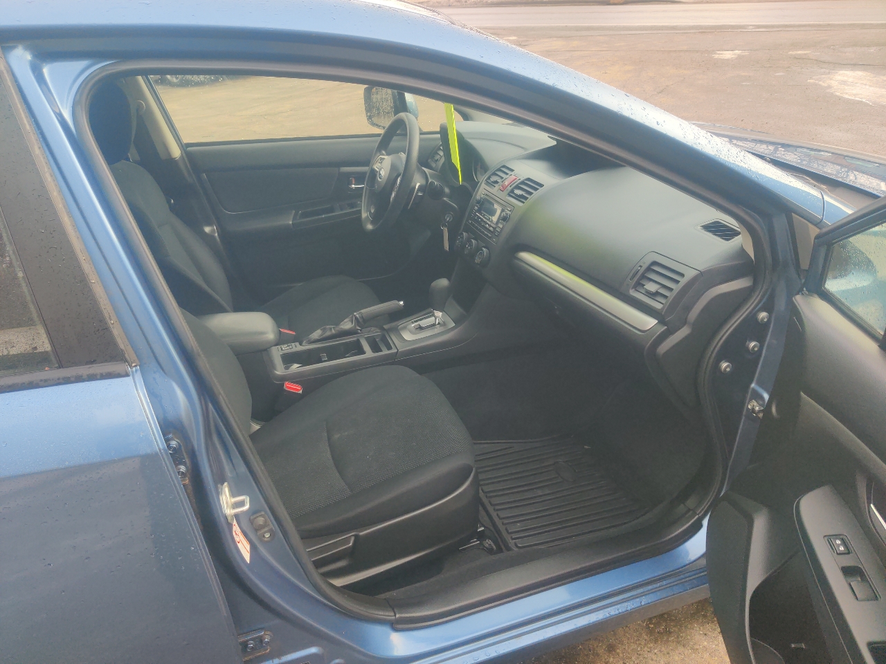 Subaru Impreza 2.0i Premium 4-Door w/All Weather Package 2014