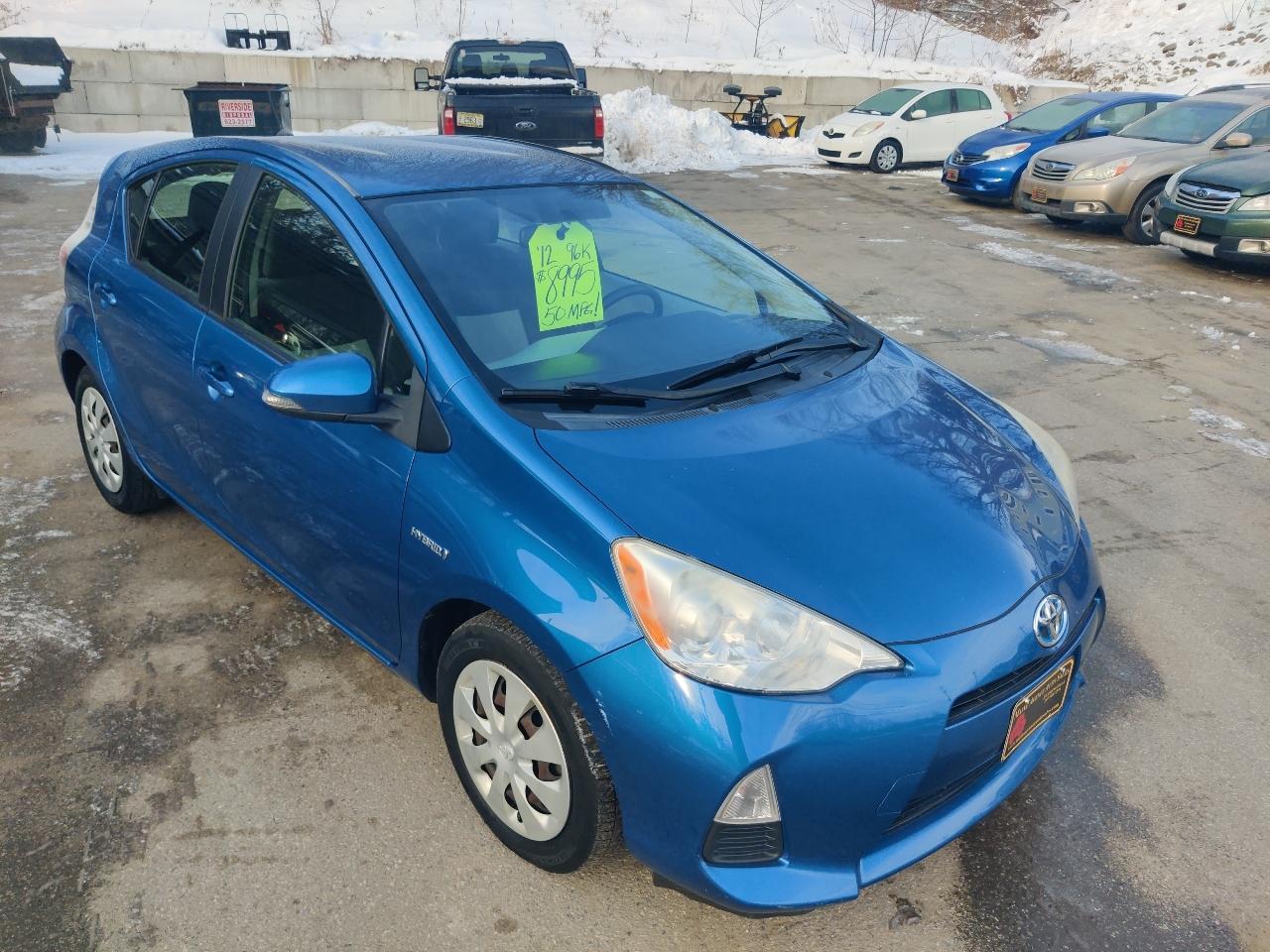 Toyota Prius c One 2012