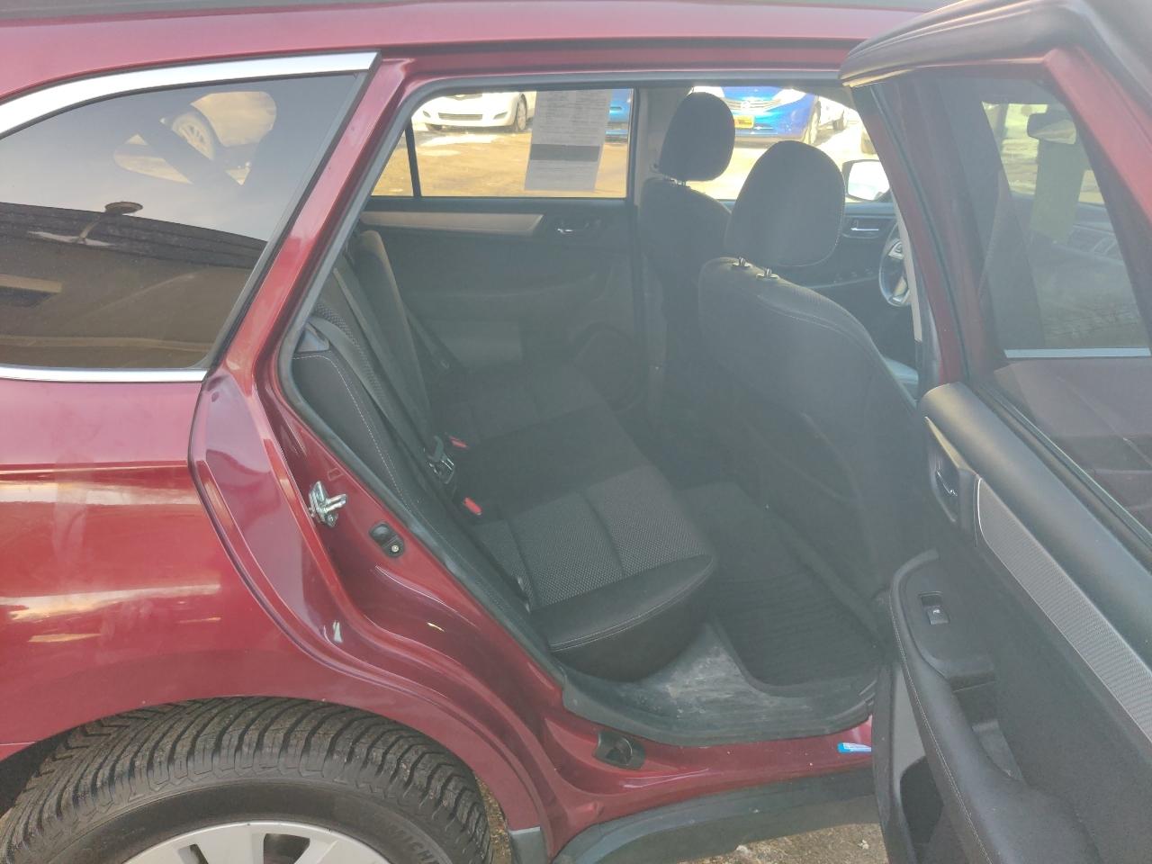 Subaru Outback 2.5i Premium 2015