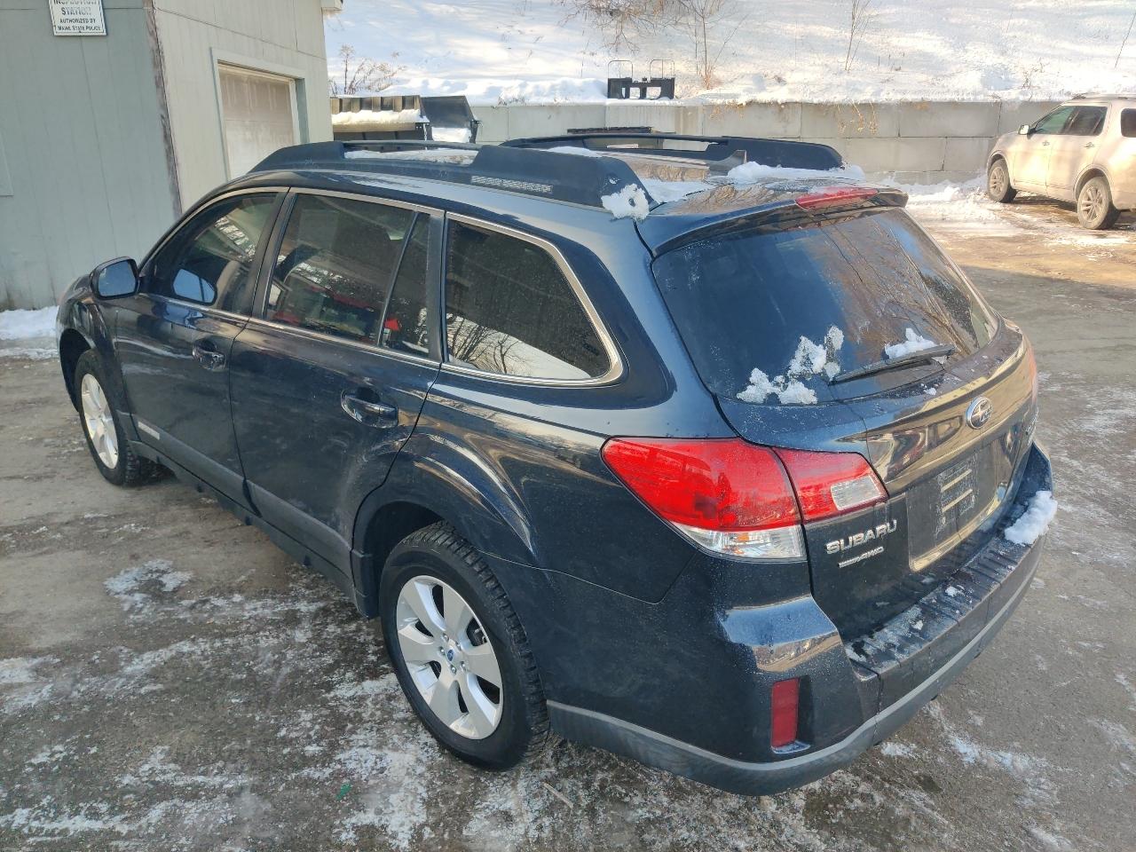 Subaru Outback 2.5i Limited 2012