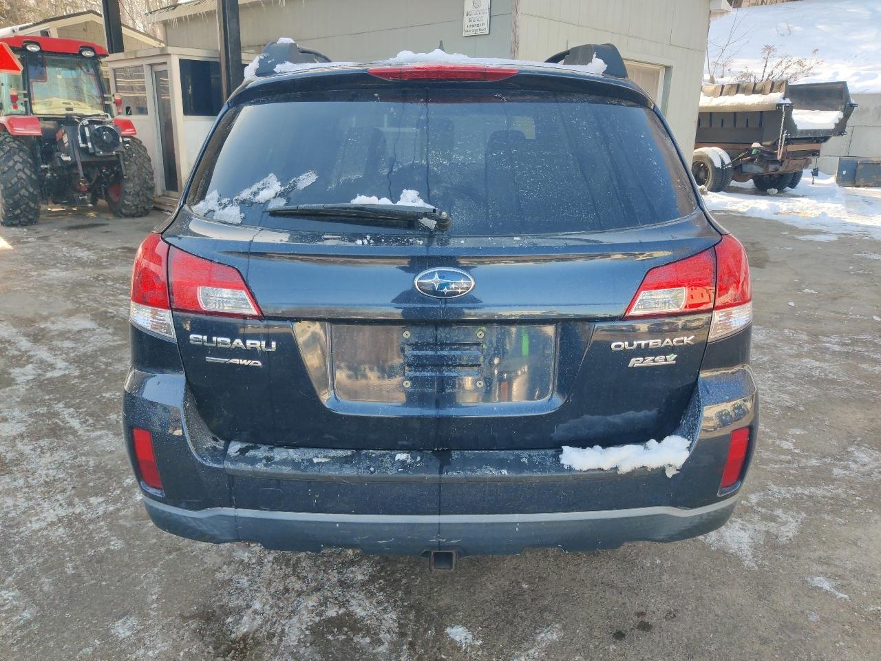 Subaru Outback 2.5i Limited 2012