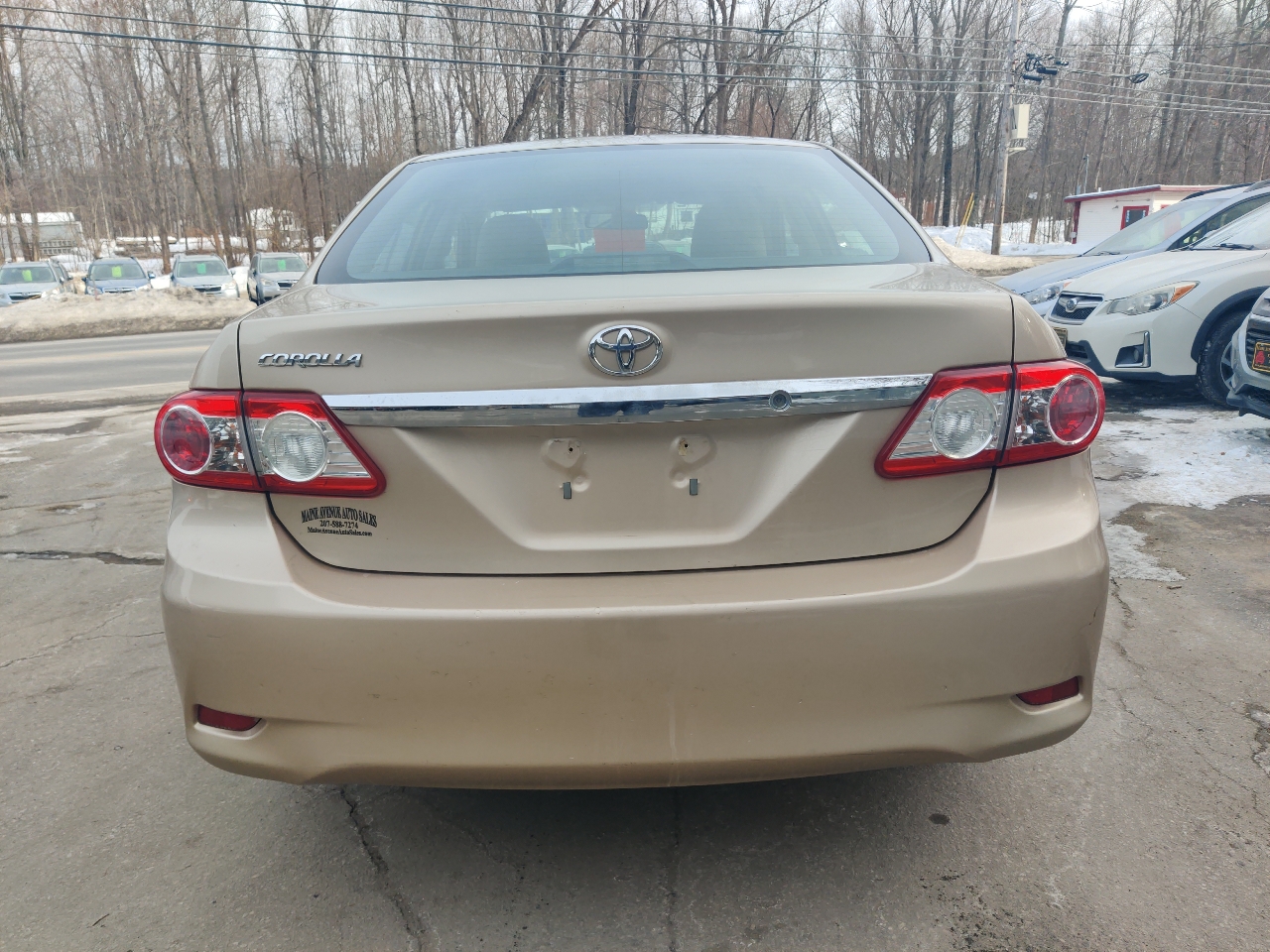 Toyota Corolla S 5-Speed MT 2011