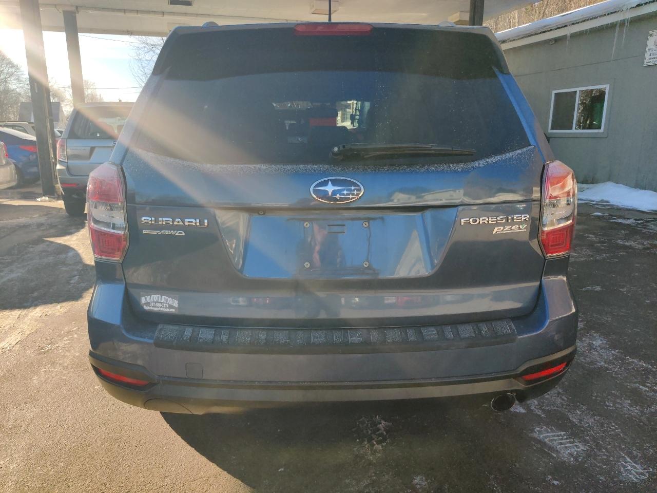 Subaru Forester 2.5i Limited 2014