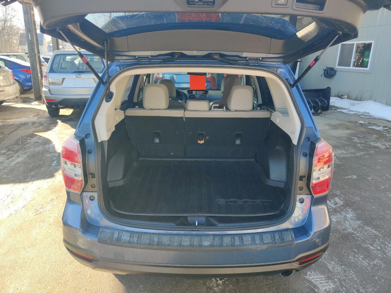 Subaru Forester 2.5i Limited 2014