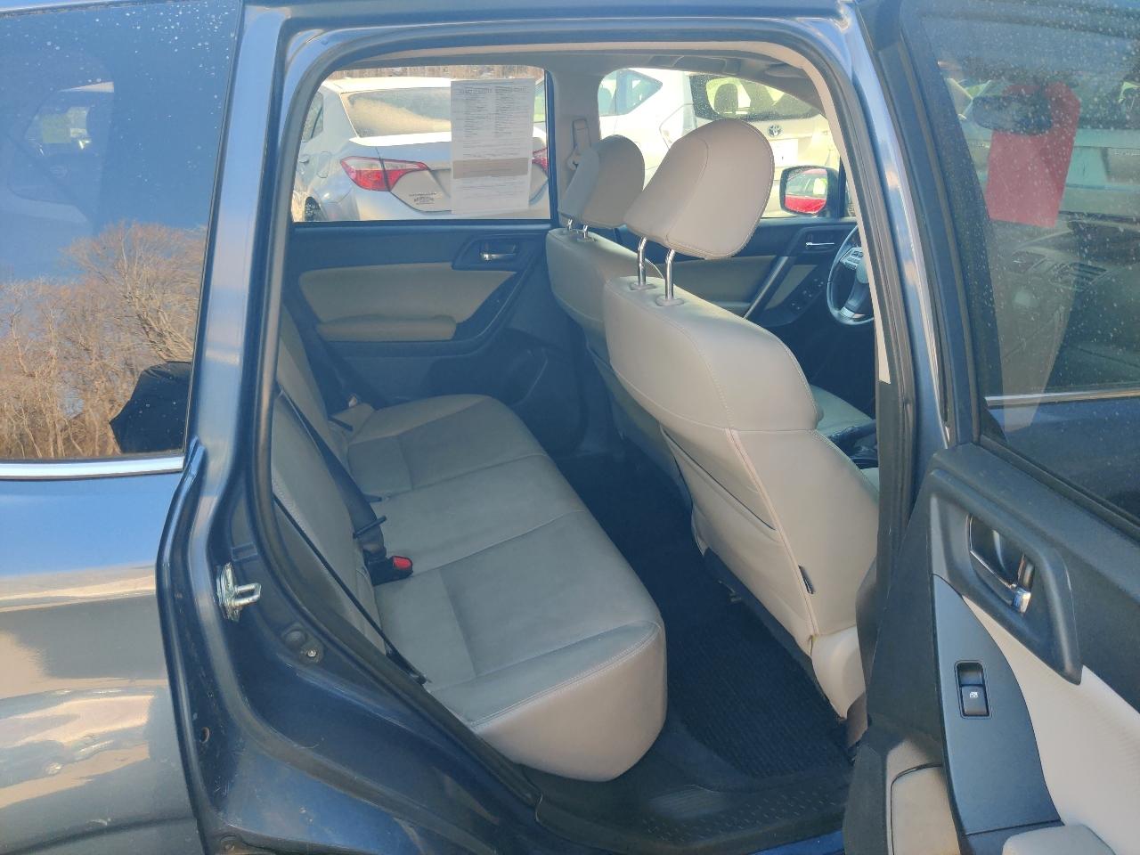 Subaru Forester 2.5i Limited 2014