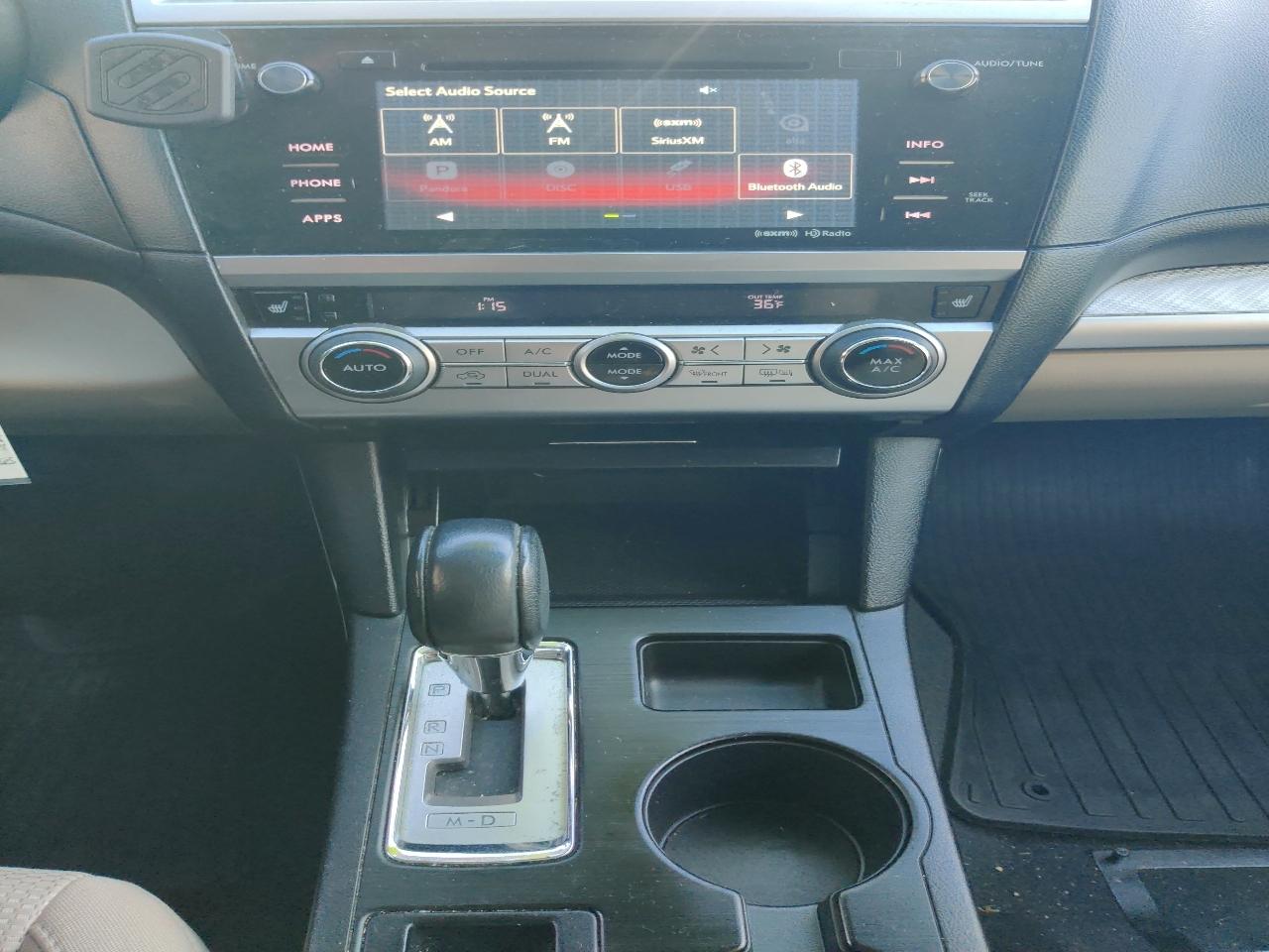 Subaru Outback 2.5i Premium 2015