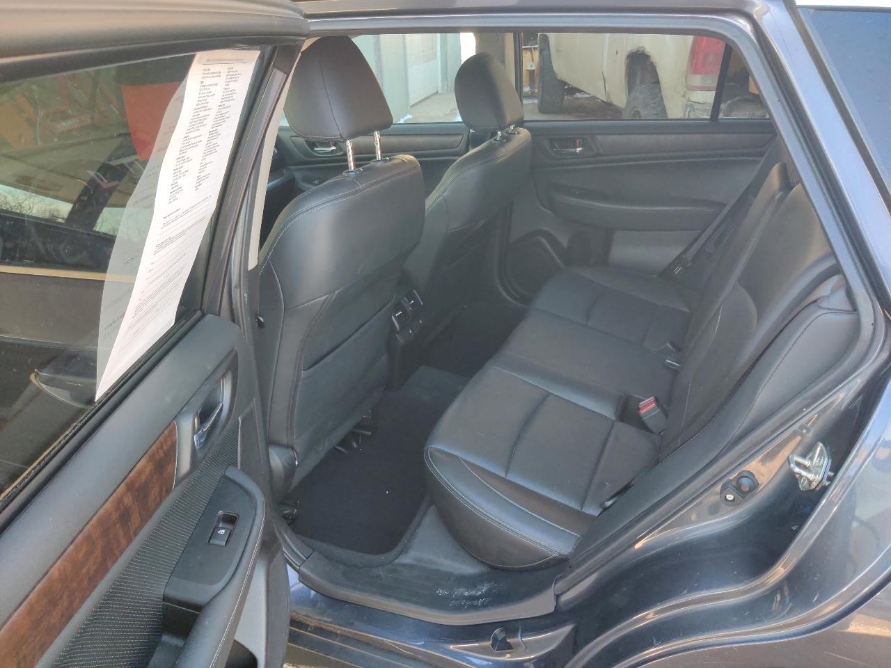 Subaru Outback 2.5i Limited 2015