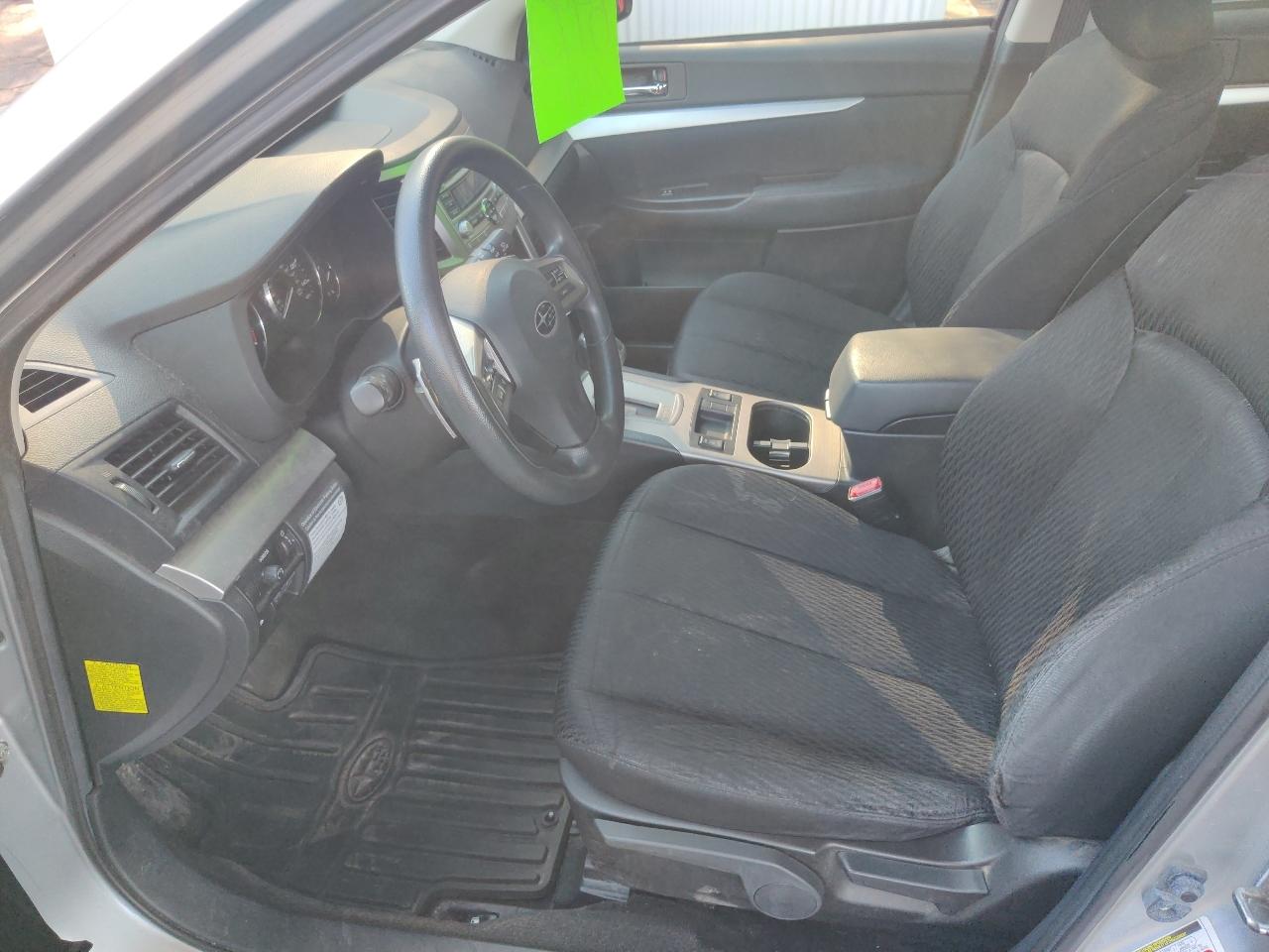 Subaru Outback 2.5i 2012