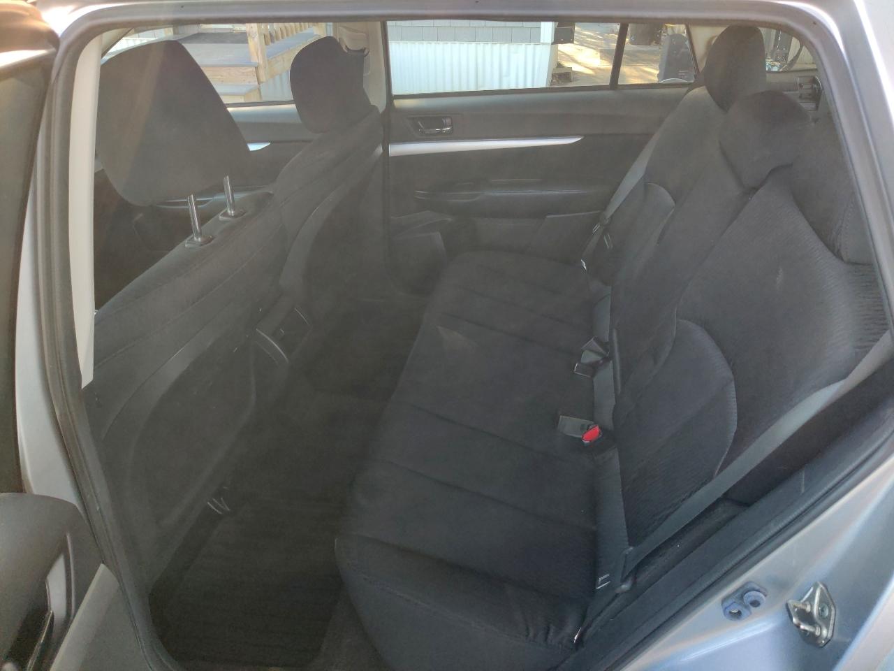 Subaru Outback 2.5i 2012