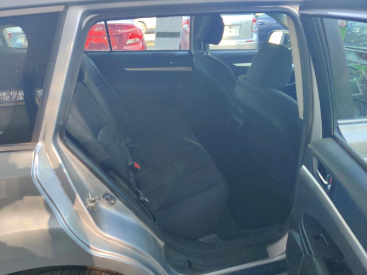 Subaru Outback 2.5i 2012