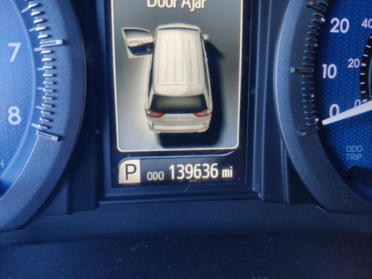 Toyota Sienna XLE FWD 8-Passenger V6 2015