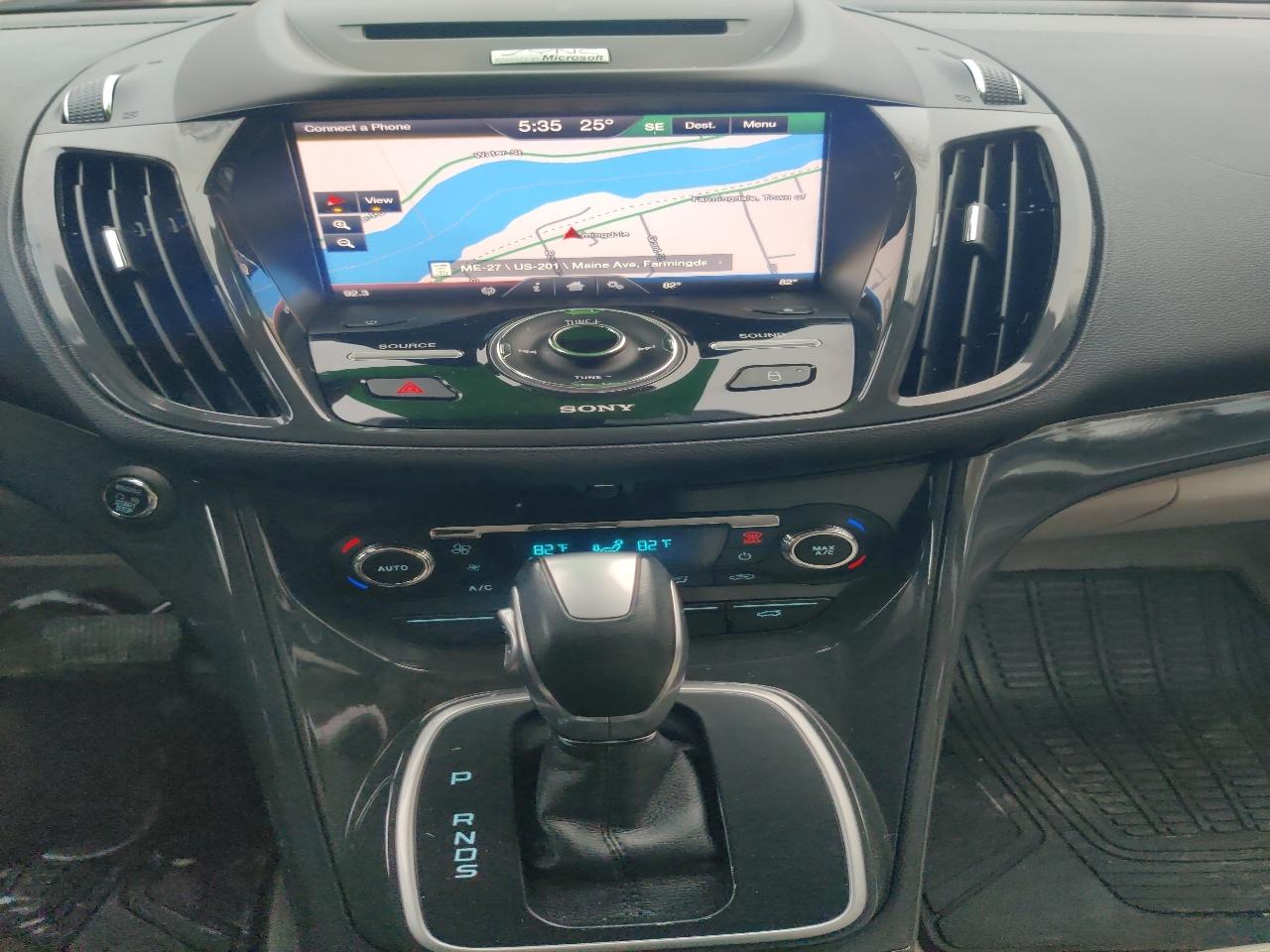 Ford Escape Titanium 4WD 2014