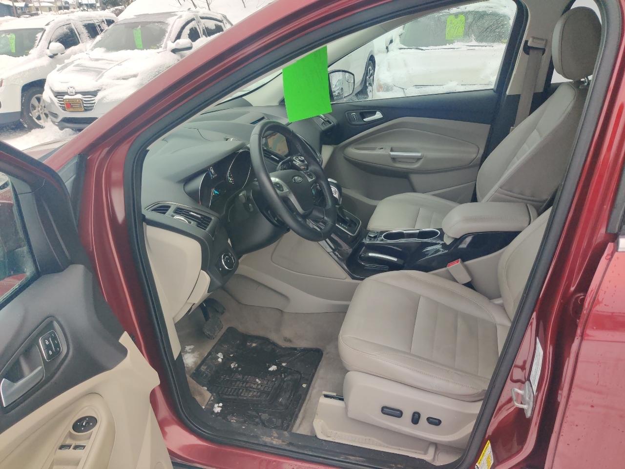 Ford Escape Titanium 4WD 2014