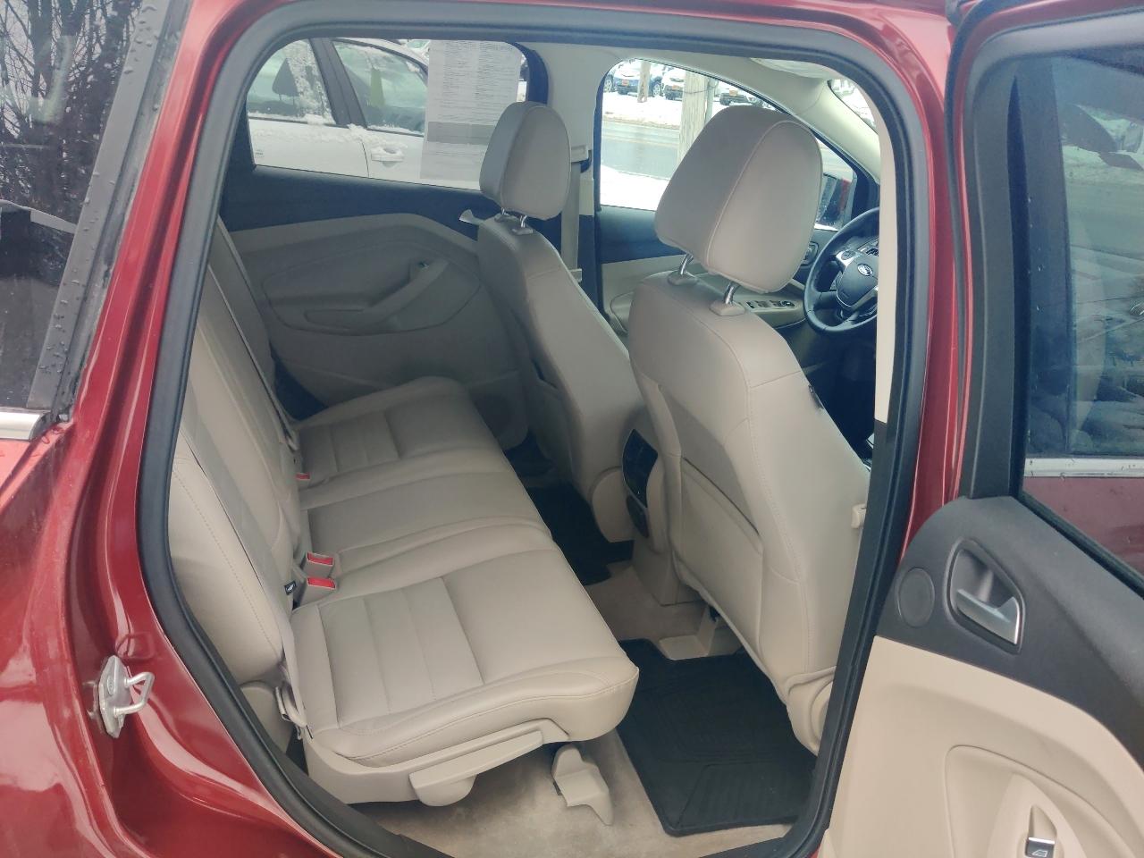 Ford Escape Titanium 4WD 2014