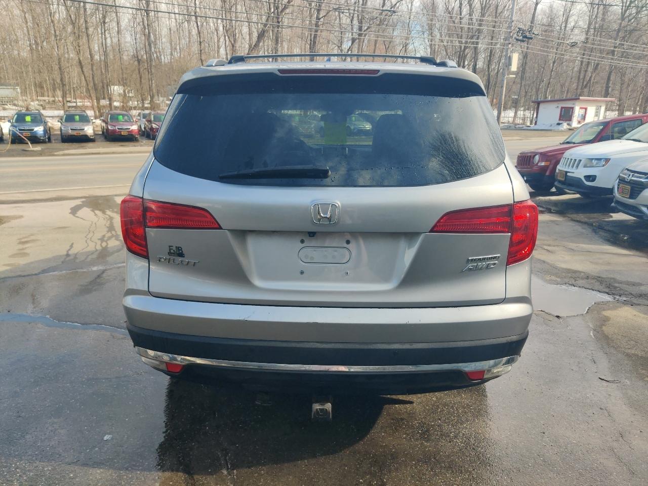 Honda Pilot Touring 4WD 2016